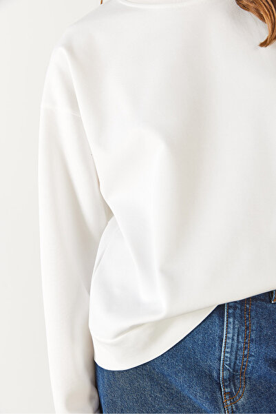 VENA Rhona Crew Neck Cotton Sweatshirt - Ivory