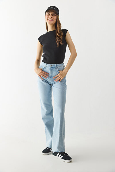 VENA Slim Fit T-Shirt with Raglan Sleeves - Black