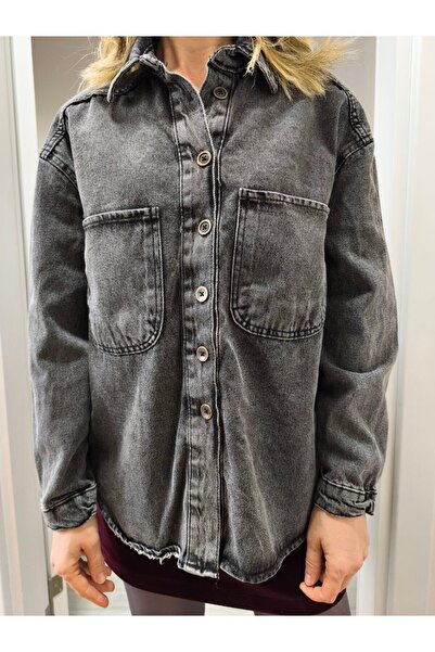 HSNGIYIM Antique Button Detail Denim Shirt