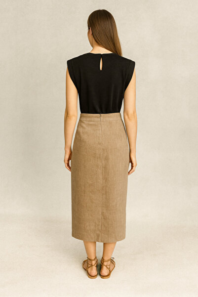 VENA Thick Cotton T-Shirt with Side Button Detail - Black