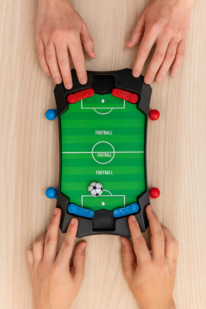 TOYFEST مجموعة ألعاب مكتبية صغيرة من رايزنج سبورتس مقاس 12 × 18 سم.