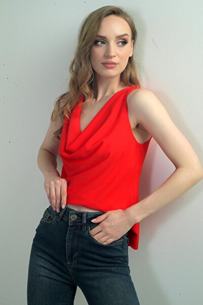 By Saygı Women's Peplum Collar Sleeveless Crepe Satin Blouse