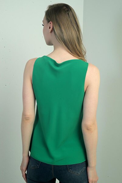 By Saygı Women's Peplum Collar Sleeveless Crepe Satin Blouse