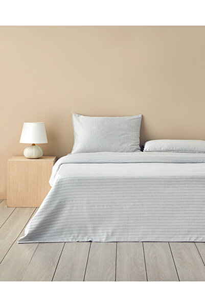 English Home Silver Single Elegant Duvet Cover Set - Yarn Painted