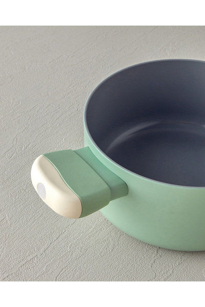 English Home Tokyo Ceramic Pot 24 cm Green