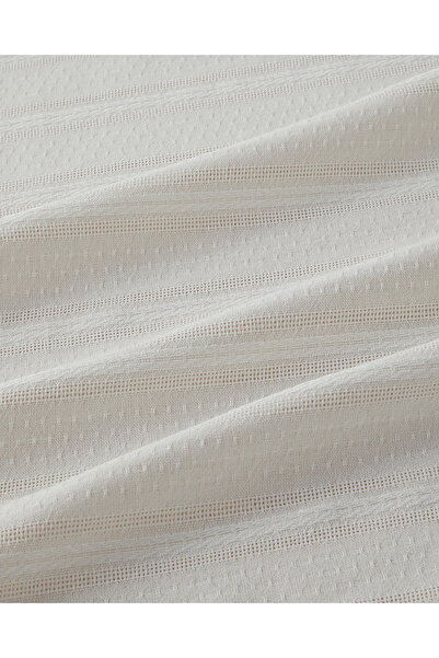 English Home Strides Cream Colored Cotton Tablecloth - 140X200 cm