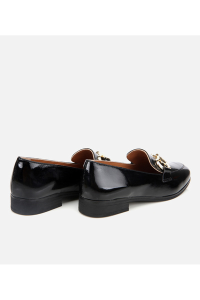 Hotiç Kadın Rugan Deri Siyah Tokalı Klasik Loafer