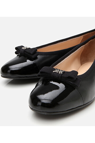 Hotiç Women's Leather Black Flexible Sole Comfortable Buckle Ballerinas