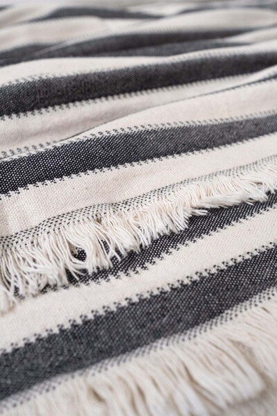 Barine Thorne Yatak Örtüsü