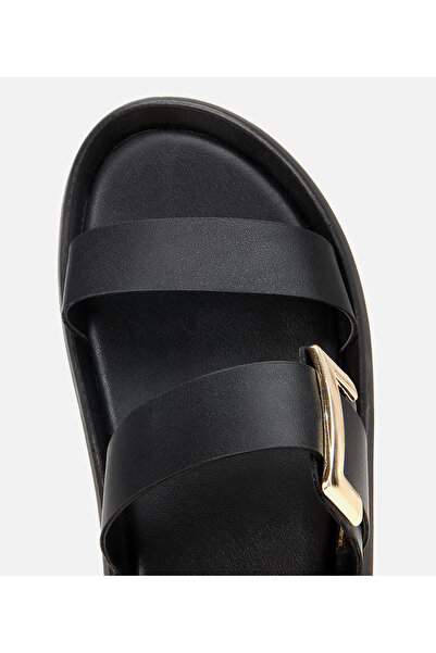 Hotiç Kadın Siyah Yaya Tokalı Düz Terlik