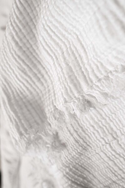 Barine Cocoon 4 Layer Muslin Sofa Throw, Blanket White
