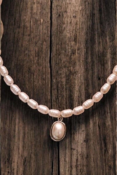 EUROMODA Heart Design Mother of Pearl Color Oval Pearl Design Necklace Earrings Jewelry Set
