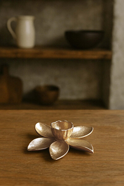 Barine Orkide Çiçeği Şekinde Mat Pirinç Tütsülük Dekoratif Obje Gold 8 cm 8 cm