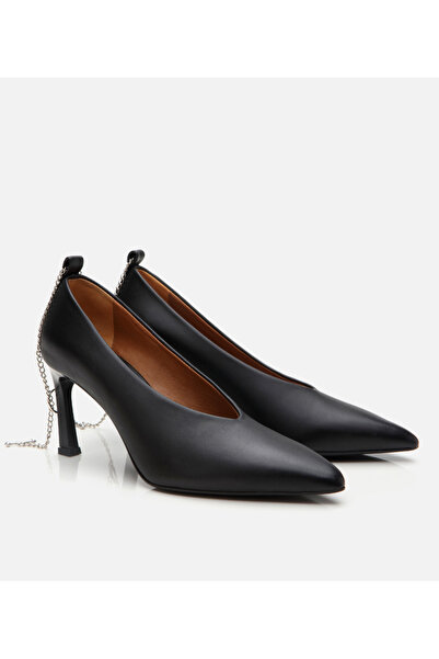 Hotiç Kadın Deri Siyah Zincir Detaylı Stiletto