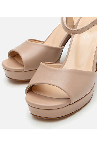 Hotiç Kadın Deri Bej Kalın Topuklu Sandalet