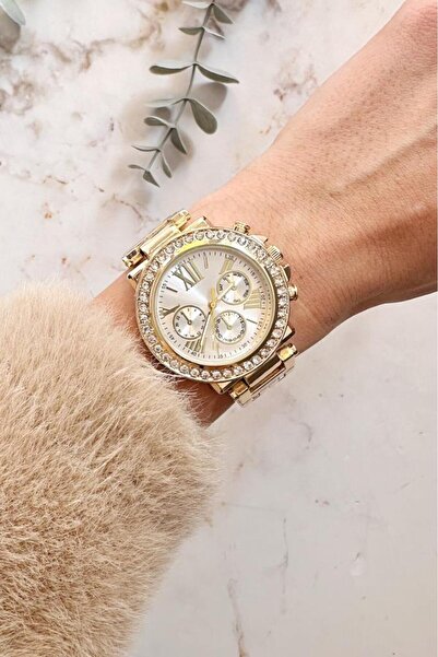 OQQO Lapetus Gold Roman Numeral Women's Wristwatch
