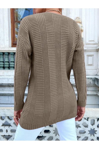 Cherry Butik Buttoned Soft Textured Loose Cardigan
