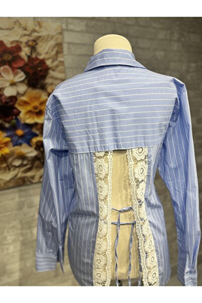 Maison MeDa قميص مخطط بتفاصيل من الدانتيل الأزرق على الظهر