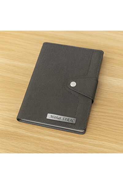 promosyon denizi Kişiye Özel Çıtçıt Kilitli 2026 Antrasit Günlük Ajanda ve Kalem