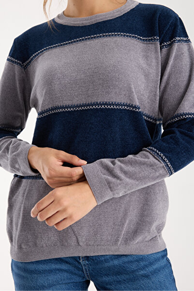 Moda Days Women's Gray-Navy Two-Tone Cross Contrast Stitch Detail Chenille Velvet Knitwear Blouse