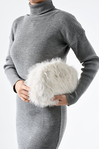 byFOX Fashion Plush Small Size Crossbody Shoulder Bag with Snap Closure and Zipper Closure Width: 18cm Length: 13cm Bottom: 5cm