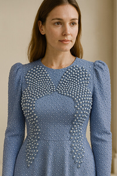 sweetyar Hakim Yaka Taşlı Boncuk İşlemeli Elbise – Kemerli, Dantel Dokulu, Midi Boy