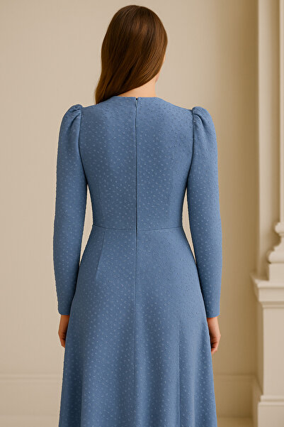 sweetyar Hakim Yaka Taşlı Boncuk İşlemeli Elbise – Kemerli, Dantel Dokulu, Midi Boy