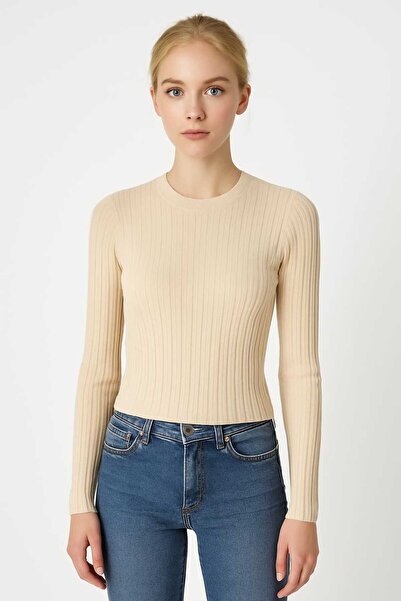 gigigiyim بودي نسائي سميك بياقة دائرية وتصميم مضلع