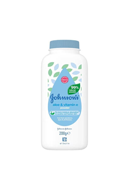 Johnson Johnson's Baby Powder 200g Ultra Moisture Absorbing with Aloe Vera and Vitamin E