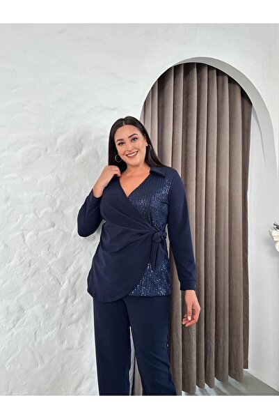 rotop Elegant outfit, Tamara, navy blue color, wrap blouse and sequin details