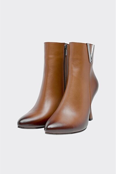 derinet Klasik Hakiki Deri Fermuarlı Kadın Bot