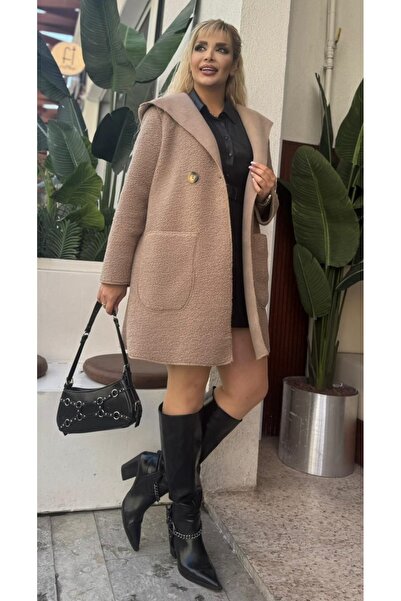 Butik Nilyam Women's Plus Size Hooded Button Detailed Pocket Lamb Coat Jacket 25031
