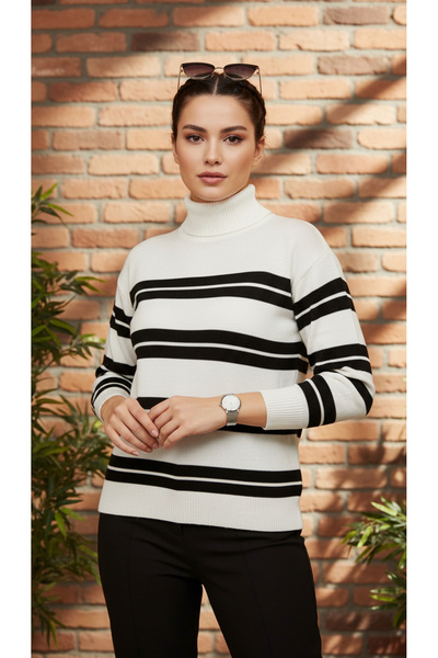 trendlina Pulover tricotat cu gât înalt în dungi