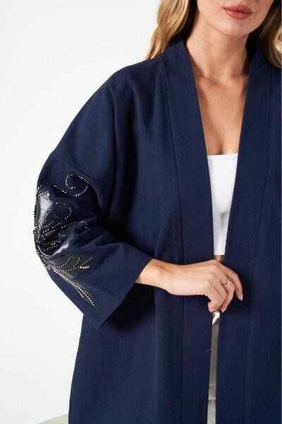 MİA NOURA Women's Oversize Kimono with Embroidered Sleeves and Back