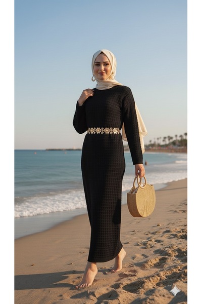 Marselline فستان محبوك ببطانة سوداء