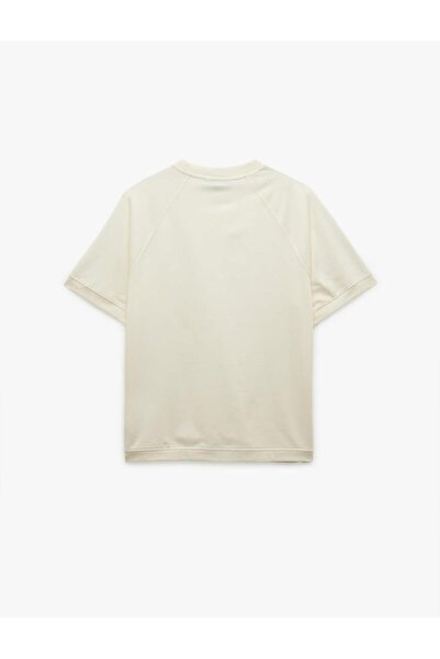 Koton Μπλουζάκι με κοντό μανίκι από βαμβακερό ύφασμα με λεπτομέρεια ραφής, κανονική εφαρμογή, με λαιμόκοψη (AW 25)