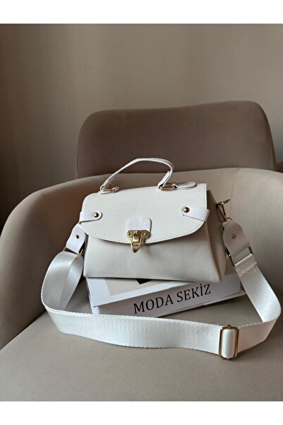 Moda Sekiz Γυναικεία τσάντα ώμου με λεπτομέρεια με κλιπ και φαρδύ λουράκι