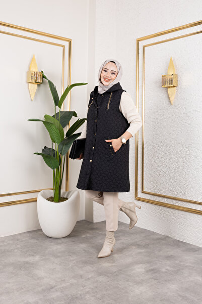 Elif Artar Kapıtone yelek siyah