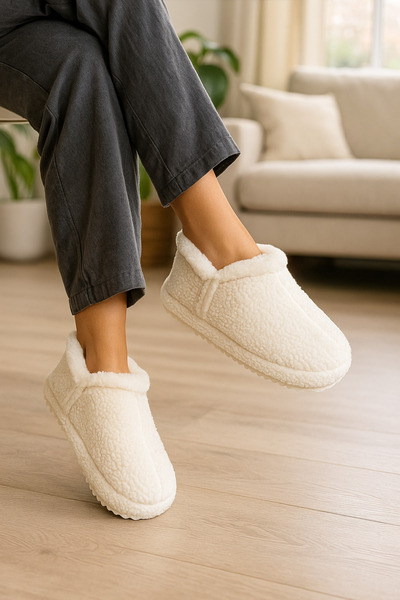 LAMEDORE Papuci de casă de iarnă din pluș pentru femei – papuci confortabili, moi, călduroși, cu talpă anti-alunecare