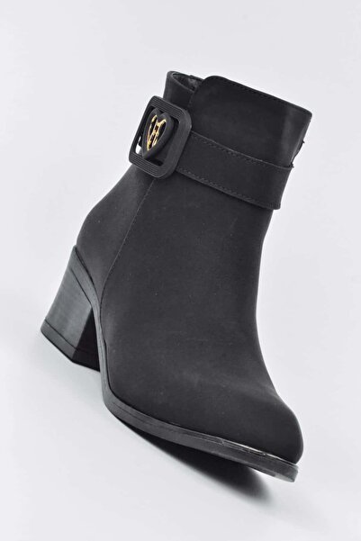 Uzunlu حذاء نسائي من جولدستيب جرايزر مصنوع من الجلد بكعب سميك ومشبك على شكل قلب