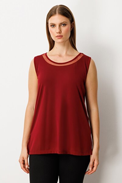 On Fashion Basic Blouse with Tulle Detail on the Neck -61311