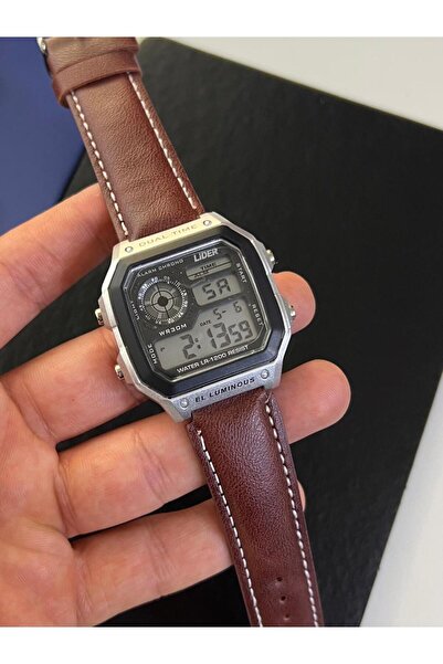 catera Digital watch, a perfect blend of classic elegance and modern technology.