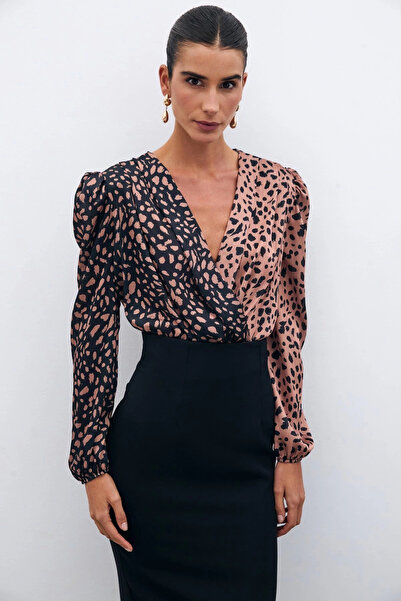 Sateen Body cu model negru-camel la două piept