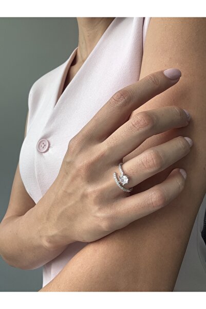 Ressia Half Round Solitaire Ring