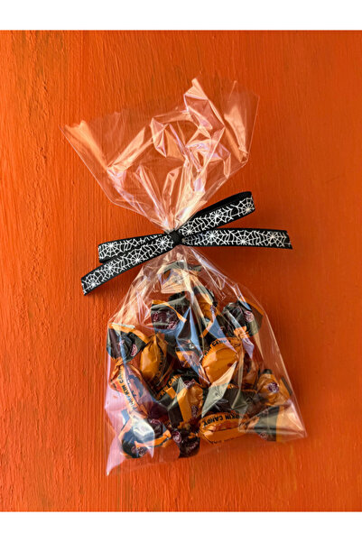 Hepsi Enteresan Candy Halloween Cup with the Saying'I Am a Witch', Halloween Candy