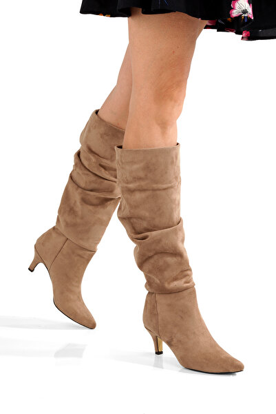 PİMORA حذاء ''جينارو'' فيجن من جلد الغزال ذو كعب رفيع 5 سم للموسم الجديد