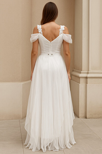 sweetyar Omuz Çiçek Detaylı Drapeli Tül Elbise – Kemerli, Düşük Kol, Astarlı, Çiçek Aksesuarlı Model