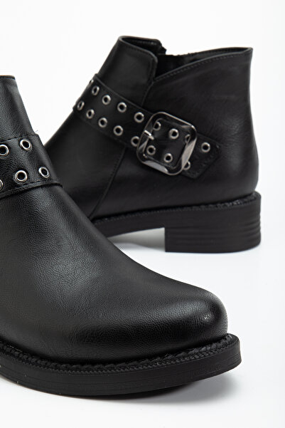 Tonny Black Kadın Siyah Cilt Kalın Termo Taban Kemer Toka Detaylı Fermuarlı Bot