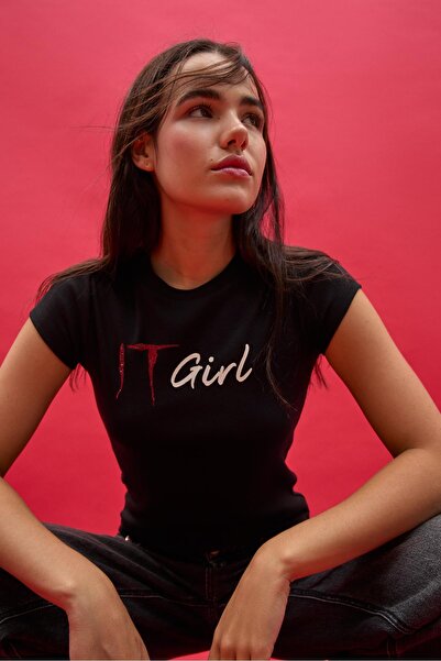 Stradivarius IT Girl fitted T-shirt