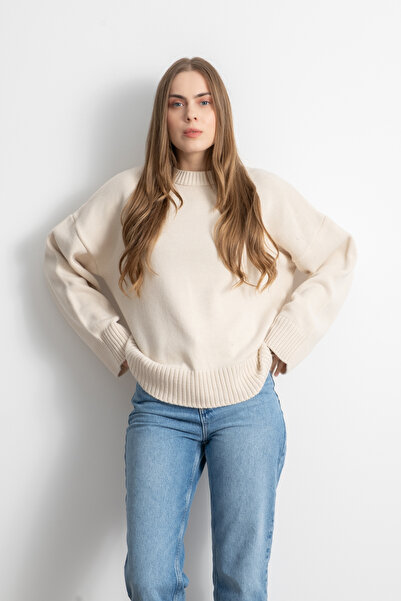 Shophia Pulover oversize cu gât rotund crem